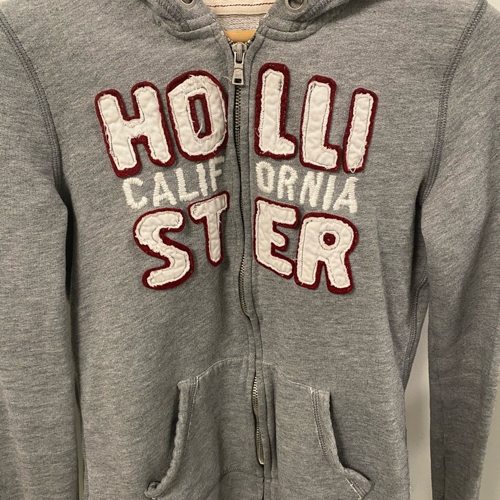 Women’s Hollister Hoodie.